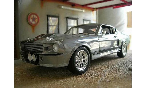 Shelby GT 500 Base 1/18 Shelby Collectibles eleanor modellini auto