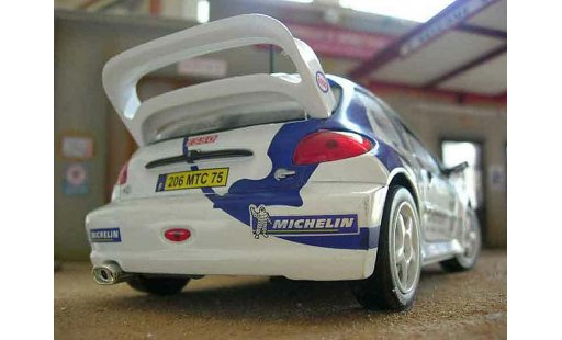 Peugeot 206 WRC 1/18 Solido 1999 # 15 Clarion Panizzi bianco modellini auto