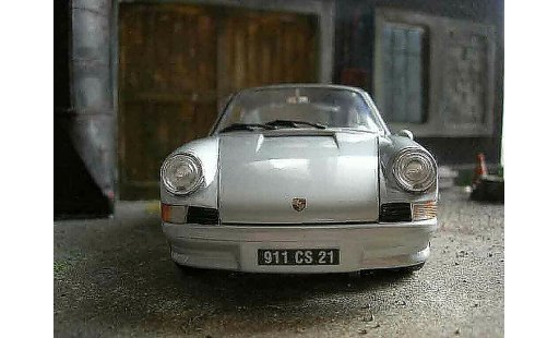 Porsche 911 2.4 1/18 Universal Hobbies ls grigio modellini auto