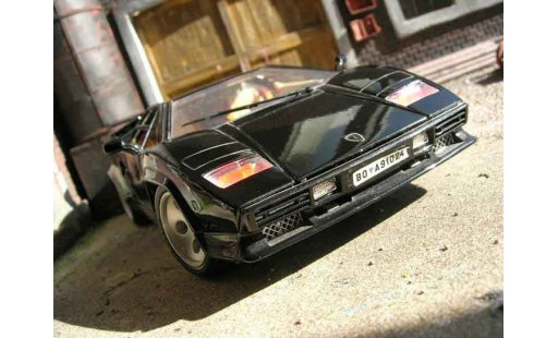 Lamborghini Countach 5000 Quattrovalvole 1/18 Burago nero modellini auto