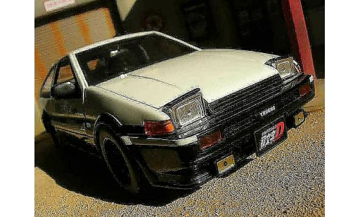 Toyota Trueno AE86 1/18 Jada Toys  modellini auto