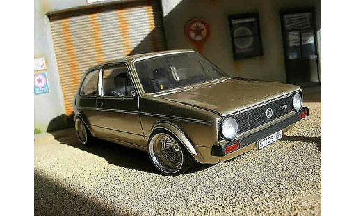 Volkswagen Golf GTI 1/18 Solido 1 german look swap moteur audi tt jantes bords larges modellini auto