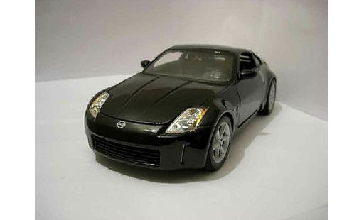 Nissan 350Z Base 1/18 Maisto coupe noir modellini auto