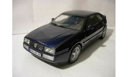 Volkswagen Corrado VR6 1/18 Revell  modellini auto