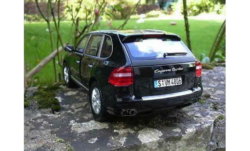 Porsche Cayenne Turbo S 1/18 Norev nero 2007 modellini auto