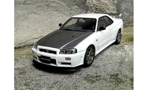 Nissan Skyline R34 1/18 Autoart blanche gn1 modellini auto