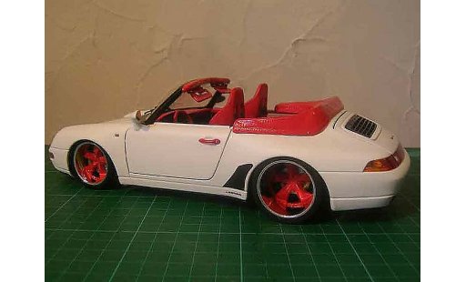 Porsche 911 Cabriolet 1/18 Burago Cabrio Carrera tuning modellini auto