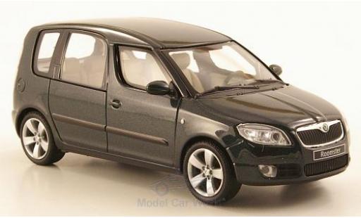Skoda Roomster 1/43 Abrex metallico verde 2006 modellino in miniatura