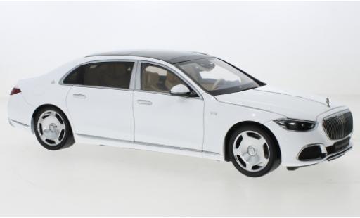 Mercedes CLA 1/18 Almost Real Maybach S-classe bianco 2021 modellino in miniatura