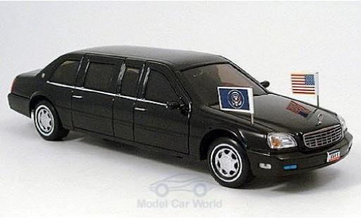 Cadillac Deville 1/24 Yat Ming DeVille Presidential Limousine 2001 US-Standarten liegen bei modellino in miniatura