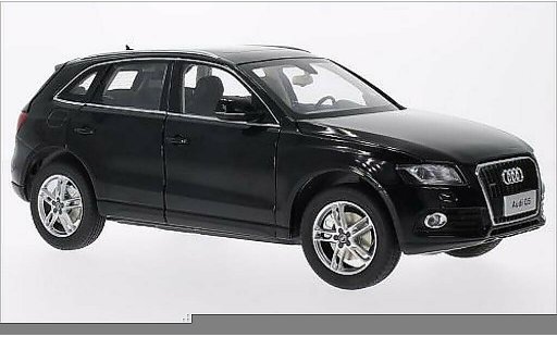Audi Q5 suv 1/18 Paudi nero 2014 modellini auto
