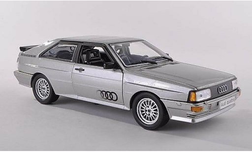 Audi Quattro coupe 1/24 WhiteBox grigio 1986 modellini auto