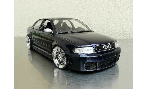 Audi RS4 avant 1/18 Ut Models b5 jantes bbs 20 pouces modellini auto