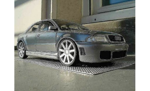 Audi S4 berline 1/18 Ut Models v6 bi-turbo grigio jantes 18 pouces modellini auto