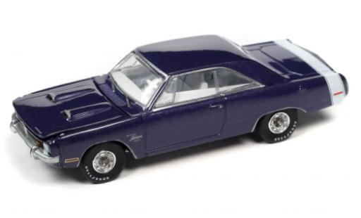 Dodge Dart 1/64 Auto World Swinger 340 Special metallise violett 1971 modellino in miniatura