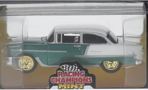 Chevrolet Bel Air 1/64 Auto World matt-türkis/matt-bianco 1955 goldene Felgen modellino in miniatura