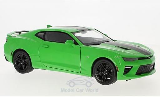 Chevrolet Camaro SS 1/18 Auto World SS verde/nero 2017 modellino in miniatura