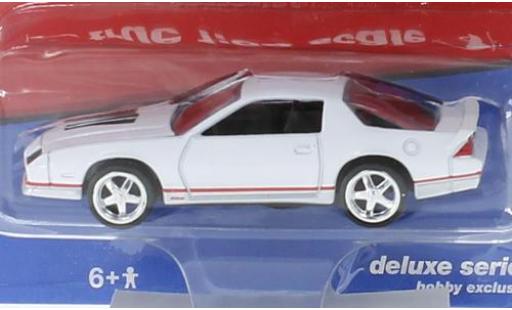 Chevrolet Camaro 1/64 Auto World bianco 1984 modellino in miniatura
