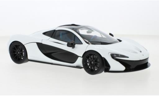 McLaren P1 1/18 AUTOart bianco 2013 modellino in miniatura