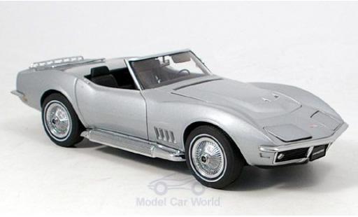 Chevrolet Corvette 1/18 AUTOart grigio 1969 modellino in miniatura