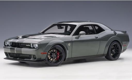 Dodge Challenger 1/18 AUTOart SRT Hellcat Widebody metallico grigio/nero 2018 modellino in miniatura