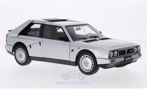 Lancia Delta S4 1/18 AUTOart S4 metallico grigio 1985 modellino in miniatura