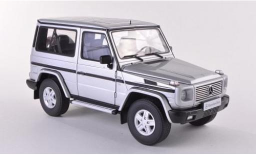 Mercedes Classe G 1/18 AUTOart G 500 (W461) SWB silber 1998 1:18 modellino in miniatura