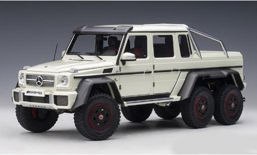 Mercedes Classe G 1/18 AUTOart G63 AMG 6x6 matt-bianco 2013 modellino in miniatura