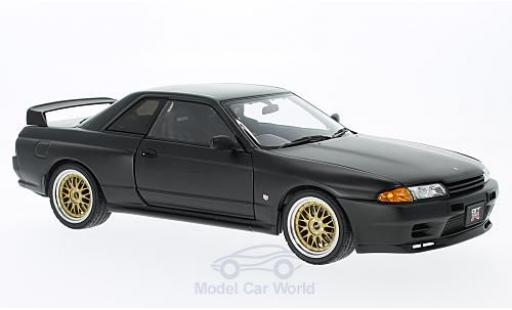 Nissan Skyline 1/18 AUTOart GT-R (R32) matt-nero RHD Tuned Version ohne Vitrine modellino in miniatura