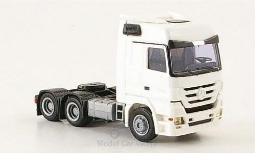 Mercedes Actros 1/87 AWM 2560 MP3 3-Achser Aerop. bianco modellino in miniatura