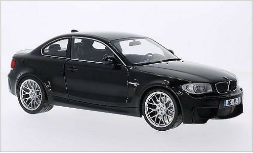 Bmw 1M coupe 1/18 Minichamps metallicoo nero 2011 E82 modellini auto