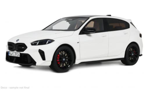 Bmw M135 1/18 Ottomobile xDrive weiss 2024 1:18 modellino in miniatura