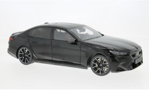 Modellini auto Bmw M5 berline (G90) nero 2024 1/18 Minichamps