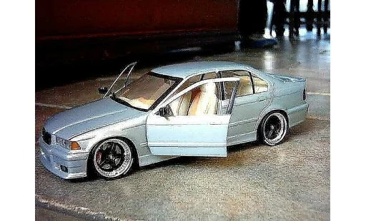 Bmw 318 tuning 1/18 Ut Models E36 is berline jantes racing harts 18 pouces modellini auto