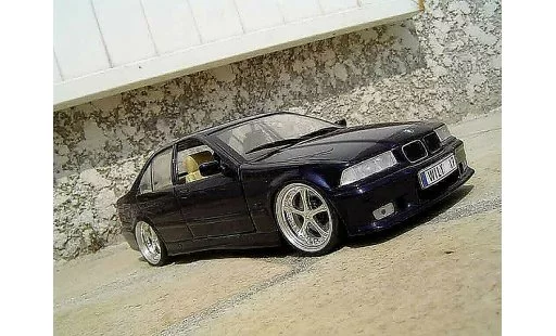 Bmw 325 kit m3 1/18 Ut Models E36 TDS jantes 17 pouces modellini auto
