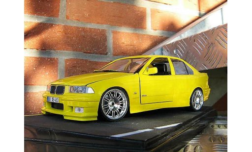 Bmw M3 GTR 1/18 Ut Models E36 berline rtr giallo carlux jantes m3 modellini auto