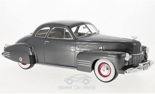 Cadillac Series 62 1/18 BoS Models Club Coupe metallico grigio 1941 ohne Vitrine modellino in miniatura