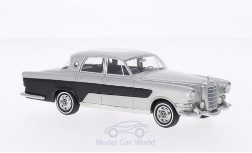 Mercedes Classe G 1/43 BoS Models Ghia 300C Berlina grigio/nero 1956 modellino in miniatura