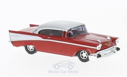Chevrolet Bel Air 1957 1/87 Busch metallico rosso/grigio 1957 modellino in miniatura