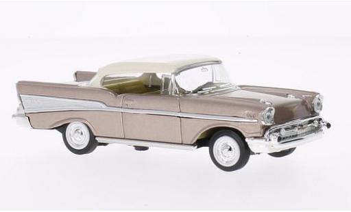 Chevrolet Bel Air 1/43 Lucky Die Cast rosa Lucky Die Cas 1:43 modellino in miniatura