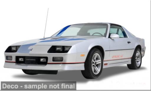 Chevrolet Camaro 1/18 Sun Star IROC silber 1:18 modellino in miniatura