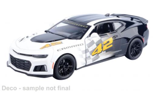 Chevrolet Camaro 1/24 Motormax ZL1 weiss/schwarz 1:24 modellino in miniatura