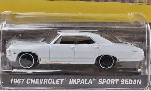 Chevrolet Impala Sedan 1/64 Greenlight Sport bianco 1967 modellini auto
