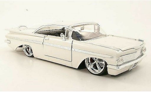 Chevrolet Impala tuning 1/24 Jada Toys bianco 1959 modellini auto