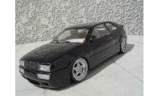 Volkswagen Corrado VR6 1/18 Revell jantes porsche modellini auto