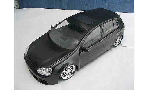 Volkswagen Golf GTI 1/18 Burago dub nero jantes chromees modellini auto