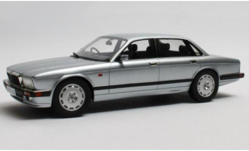 Jaguar XJ 1/18 Cult Scale Models R (40) grigio RHD 1990 modellino in miniatura