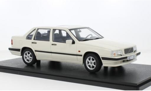 Volvo 850 1/18 Cult Scale Models GLT weiss 1991 1:18 modellino in miniatura