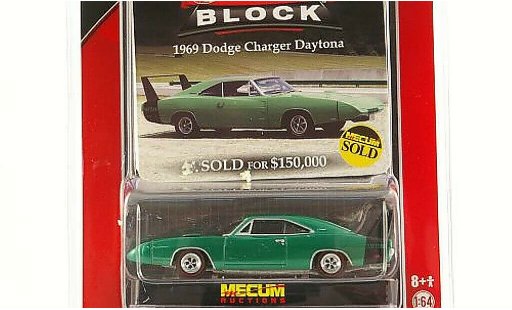 Dodge Charger Daytona 1/64 Greenlight verde 1969 modellini auto