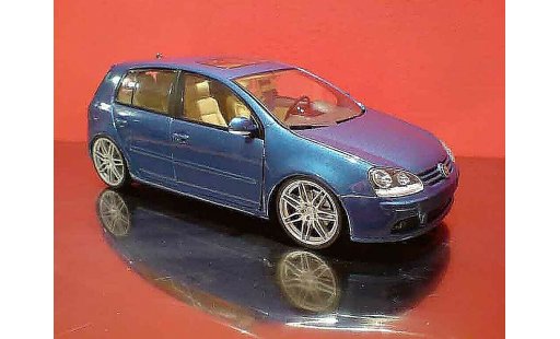 Volkswagen Golf GTI 1/18 Burago rs5 modellini auto